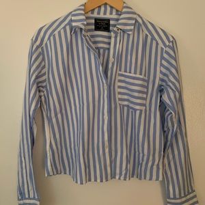 Abercrombie Cropped Button Up Striped Shirt XS